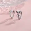 Aretes asimétricos de gato y pez, lindo y kawaii diseño de gatito y pez, nuevos aretes de aro de estilo chino de gato y espina de pez