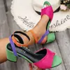 Moda Exterior Nueva Otoño/Invierno 2026 Sandalias de Cuña con Tacón Grueso, Punta Redonda, Punta Abierta, para Aumentar la Altura, de Una Sola Correa para Mujer al por Mayor