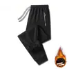 Calça de moletom grossa e quente com forro de fleece para homens, estilo solto de perna reta, nova calça casual outono/inverno para homens