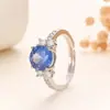 Colección de Anillos de Latón Plateado con Circonita de Moda Más Vendidos, Anillos de Plata de Lujo Ligero Transfronterizos, Versátiles para el Uso Diario