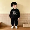 Conjunto casual estilo coreano para niños, sudadera de manga larga con estampado de cachorro de caricatura y pantalones tipo jogger, conjunto de dos piezas para salidas diarias de niños