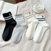 Calcetines de punto de media pantorrilla estilo coreano 2026 con bordado de oso para mujer, calcetines casuales ligeros de algodón a rayas versátiles para primavera y verano