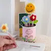 Presente para o Dia do Professor: Porta-canetas em formato de Buquê de Girassol Tricotado Produto Acabado Decoração de Mesa para Professores do Ensino Fundamental e Jardim de Infância