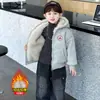 Chaqueta de Forro Polar para Niños Invierno 2025 Nueva Estilo Coreano Ropa Genial para Niños Pequeños Chaqueta Reversible de Invierno para Niños Moderna