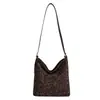 Bolso de Hombro de Gran Capacidad Bolso Cruzado Estampado de Leopardo Otoño 2026 Nicho Bolso de Cubo Individual Versátil Nuevo Otoño Retro de Hombro