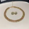 Aretes Cuadrados de Esmeralda Incrustados de Diamantes, Accesorios para Collares, Aretes de Estilo Palacio para Mujer, Juego de Joyería de Lujo Ligero y de Alta Gama al por Mayor