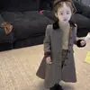 Vestido para Niñas 26 Otoño/Invierno Nuevo Estilo Coreano para Niños Abrigo de Lana Holgado con Solapa Ropa de Abrigo Cálida Elegante para Niñas