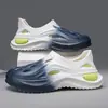 Sapatos Vazados Masculinos Verão 2024 Novo Estilo Esporte ao Ar Livre Bico Fechado Juventude Antiderrapante Solado Macio Vazados Sandálias de Praia
