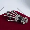 19 nuevos broches de cadena con diseño de esqueleto británico retro para hombre, broches para traje, insignias modernas, accesorios para mujer