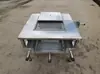 Mesa de barbacoa sin humo de acero inoxidable engrosado con tres cajas de carbón, adecuada para uso comercial, autoservicio, campamento al aire libre y venta ambulante