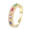 Anillo de gota de agua de lujo ligero transfronterizo con pavé de diamante y circonita cúbica micro-engastada estilo Ins versátil para el día a día anillo para el dedo índice