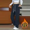 Pantalones de Punto con Patrón de Cielo Estrellado Cruzado para Hombre Estilo Invierno 2026 Pantalones Rectos Holgados de Punto Modernos Otoño/Invierno Pantalones Casuales con Forro de Terciopelo para Hombre