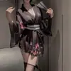 Conjunto de kimono retro estilo japonés, lencería pura y seductora de profundo escote en V, tentación de uniforme apasionada y coqueta qqn