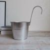 Cesta Colgante de Metal de Fábrica Gancho Colgante para Balcón Maceta Cubeta Pequeña de Hierro Cubeta de Flores de Metal Maceta Colgante Cubeta Colgante Colorida