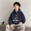 Sudadera con capucha para niño Ropa de invierno para niños grandes Ropa de invierno Una pieza de forro polar engrosado con terciopelo adicional Otoño/Invierno 2026 Nueva de moda
