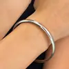 Brazalete Dorado Ancho Abierto Exagerado para Mujer, Pulsera Metálica de Alto Acabado Espejo, Estilo Europeo y Americano, Brazalete Abierto Apilable Finamente Elaborado