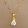 [Acero de Titanio] Temperamento de Lujo Ligero Oro Verdadero Precioso Collar Pequeño V Zircón Femenino Celebridad de Internet Cadena Clavicular Versátil Cadena de Acero de Titanio