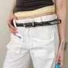 Cinto fino com tachas estilo punk retrô para mulheres, único e estiloso, adequado para combinar com saias e jeans como acessório