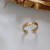Anillo abierto de estilo coreano con diseño de nicho, sencillo y combinable con textura cóncava irregular para mujer.