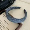 Faixa de Cabeça Listrada de Tricô Estilo Coreano com Aba Larga para Mulheres, High-End, Versátil e Elegante para Saídas Diárias e Grampos de Cabelo