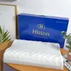Almohada Hilton, Almohada de Protección Cervical, Núcleo de Almohada, Almohada de Látex de Regalo, Compra Grupal para Microempresas, Venta al por Mayor y Dropshipping