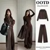Chal de Fair Isle Conjunto Deportivo Casual para Mujer Estilo Coreano Paleta de Colores Otoñales Ambiente Perezoso Relajado Conjunto Completo Atmósfera