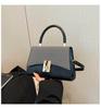Verano Nuevo 2025 Nuevo Diseño Francés Simple Retro Color Moda Hombro Cruzado Portátil Bolso Cuadrado Pequeño para Mujer