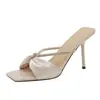 Tacones Altos Cuadrados con Moño Color Nude para Mujer, Primavera/Verano 2026, Tacones de Aguja con Pedrería, Mules de Tiras, Cómodos para Usar al Aire Libre