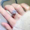 Anillo de moissanita de 2 quilates color D flor de rosa para mujer, anillo de plata chapado en oro con diamante, venta al por mayor con certificado, soporte para una generación de cabello