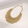 Collar de Chal Exagerado, Lujo Ligero, Moda de Alta Gama, Versátil, Personalizado, Retro, Nicho, Temperamento Femenino Popular Transfronterizo Europeo y Americano