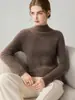 Suéter de tricô de alta qualidade para mulheres, outono/inverno 2026, com gola semi-alta, design canelado, corte justo e estilo versátil como peça de base.