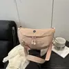 Bolso de hombro grande para mujer para el trabajo y el aire libre, bolso cruzado impermeable de gran capacidad para mujer, nuevo bolso casual simple tipo bollo