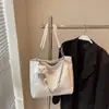 Bolsa Tote Super Popular Transfronteiriça para Mulheres 2025 Nova Bolsa de Ombro para Trabalho e Dia a Dia Casual Versátil Simples Grande Capacidade