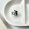 Anel de camélia floral de prata versátil de alta qualidade, minimalista coreano, para mulheres, cool e discreto, com artesanato intrincado e design único