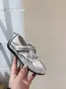 Zapatillas de Ballet Retro para Niñas Primavera y Verano 2026 Nuevas Zapatillas Planas Mary Jane con Tira Cruzada para Niños de Boca Baja