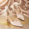 Zapatos dulces y lindos de estilo femenino para citas, zapatos de amor a primera vista 2024, cómodos para los pies, combínalos con faldas, zapatos de mujer de moda, versátiles