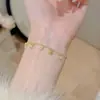 Pulseira Gipsofila, Luxo Leve, Nicho, Joia de Alto Padrão, Exquisita, Elegante, Doce, Pulseira Versátil para o Dia a Dia