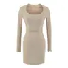 Ropa de mujer INS transfronteriza estilo europeo y americano al por mayor nuevo sexy estilo de deseo puro vestido bodycon ajustado de manga larga con cuello cuadrado