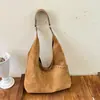 2026 Novas Bolsas Retrô Europeias e Americanas para Mulheres, Elegante e Super Popular Versátil Bolsa de Ombro Único Subarmela, Bolsa Tote de Grande Capacidade com Rebites