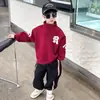Conjunto de Ropa de Primavera para Niños 2026 Nuevo Estilo Celebridad de Internet Guapo Ropa para Niños Pequeños y Medianos Sudadera Deportiva de Primavera y Otoño Conjunto de Dos Piezas