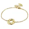 Pulsera Promocional Japonesa y Coreana Simple de Acero Inoxidable Redonda para Pastel Popular con Números Romanos y Letras Huecas de Diamante Regalo para Mujer