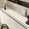 Elegante tapete de mesa para gabinete de TV estilo francês, couro, à prova d'água e óleo, fácil de limpar, tapete protetor à prova de poeira para gabinete de entrada e gabinete de gavetas