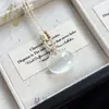 Colgante de Piedra Ojo de Gato con Cierre de Paz para Mujer, Collar de Calcedonia con Cierre Ruyi Multicolor, Nuevos Accesorios de Estilo Chino Nacional, Suministro Mayorista para Transmisión en Vivo