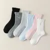 Calcetines Lindos con Bordado de Corazón y Lazo para Mujer Estilo Coreano Calcetines de Lana Merceizada Calcetines de Encaje a Media Pantorrilla