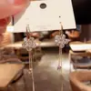 Aguja de Plata 925 Suministro de Puesto de Mercado Nocturno Pendientes Moda Femenina Asimétricos Populares Explosiones Japonesas y Coreanas Pendientes A