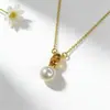Collar Colgante de Perla Artificial Minimalista de Moda de Lujo Ligero para Mujer, Chapado en Cobre con Zirconia Ovalada que Conserva el Color 18K Colgante en Forma de O Venta al por Mayor
