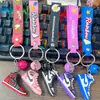 Nuevo Llavero de Zapatilla de Baloncesto 3D Aj Caja Sorpresa Juguete de Regalo Venta al por Mayor Llavero de Muñeca de Dibujos Animados para Pareja Venta al por Mayor