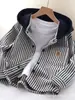 Ropa de Primavera y Otoño Beikefei Unisex para Niños Chaqueta con Capucha Rayada Nueva Prenda Superior de Manga Larga Elegante para Primavera y Otoño Niños
