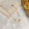 Nuevo Brazalete Cadena Clavícula Flor de Rosa con Diamantes y Estrellas, Collar Floral Inspirado en Celebridades, Set de Lujo Ligero de Gama Alta