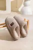 Chinelos de Algodão para Casa com Sensação de Pisar nas Nuvens, Sapatos Antiderrapantes para Interior para Maternidade, Sapatos Femininos de Outono e Inverno, Sapatos de Algodão de Outono e Inverno para Casal, Espessados e Quentes